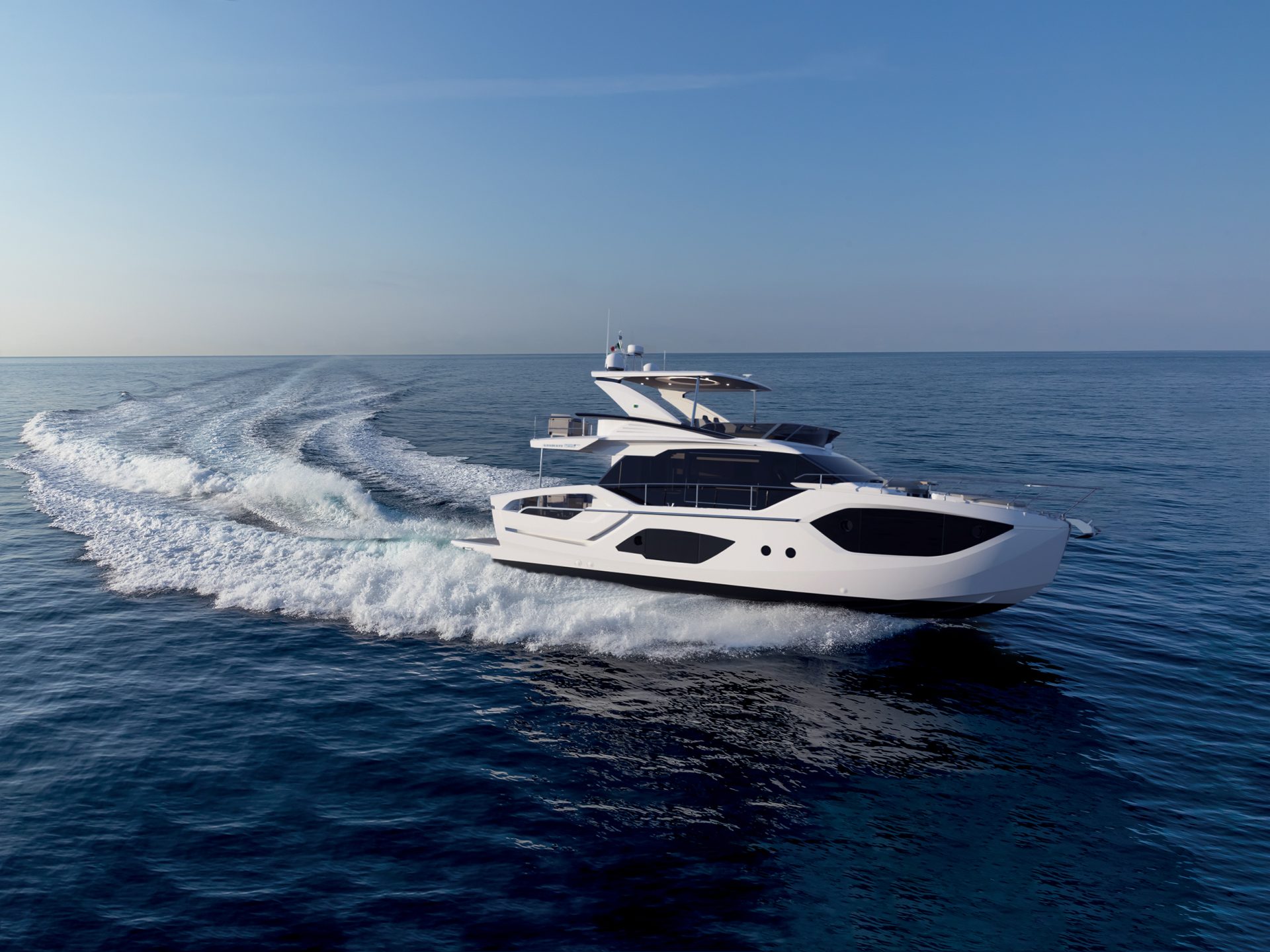 Absolute Yachts | 52 FLY