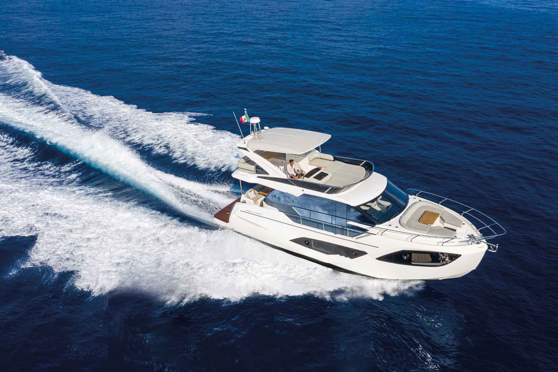 Absolute Yachts | 47 FLY