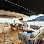 10 Absolute Yachts Navetta68 EntertainementArea 1.jpg