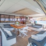 FOUNTAINE PAJOT POWER 67 AFT COCKPIT 02.jpg