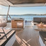 FOUNTAINE PAJOT POWER 67 FLYBRIDGE 11.jpg