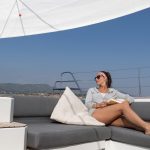 Fountaine Pajot Samana 59 Front Cockpit 10 lr.jpg