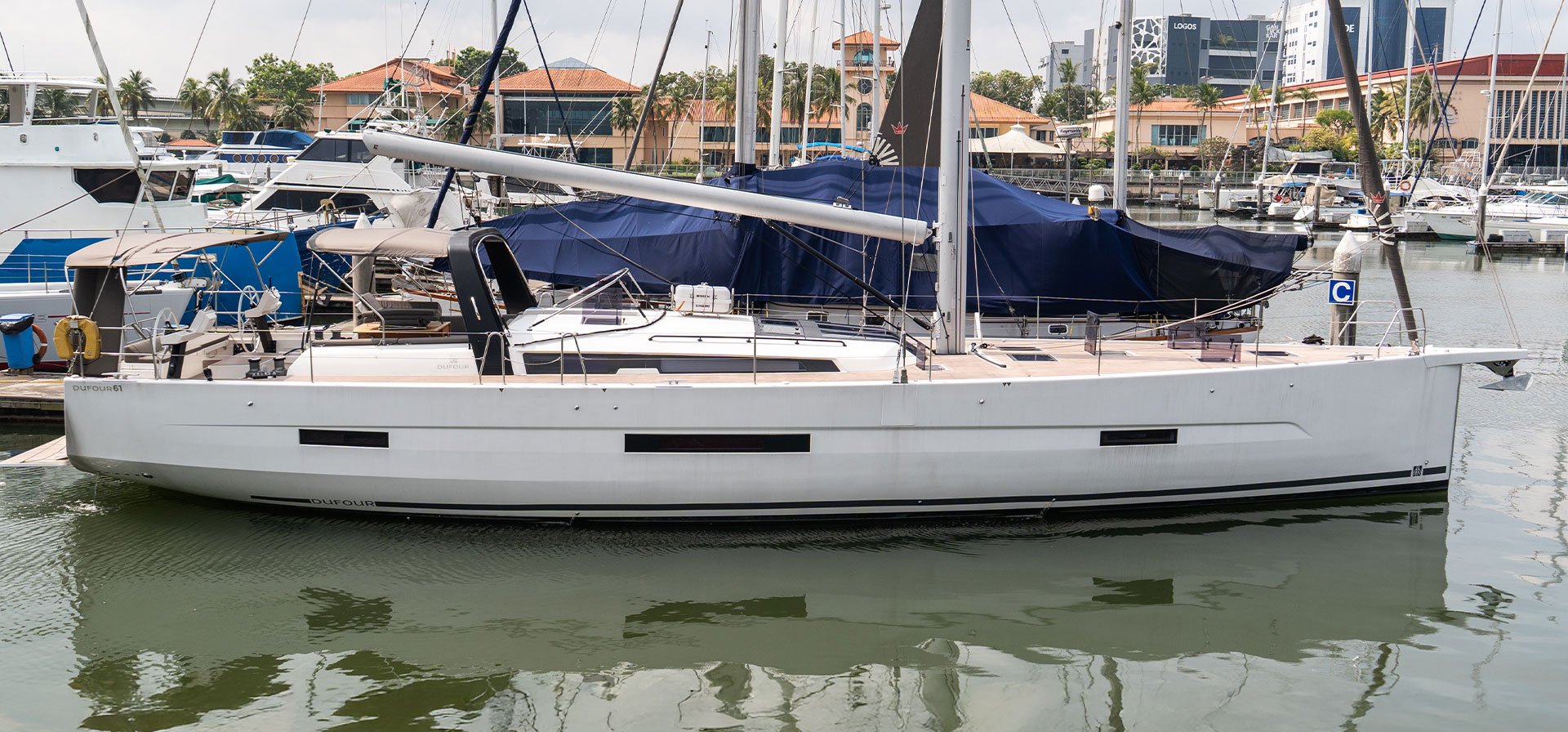 2023 Dufour 61