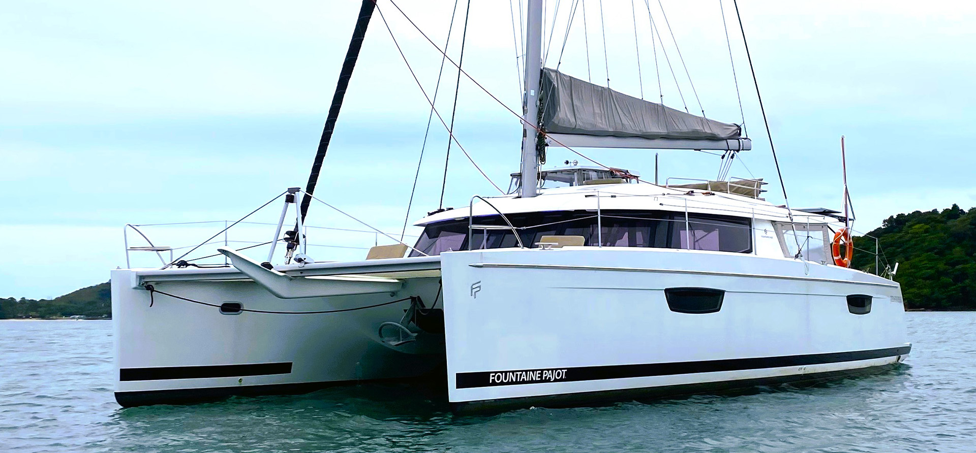 2017  Fountaine Pajot Saba 50 | Absinthe