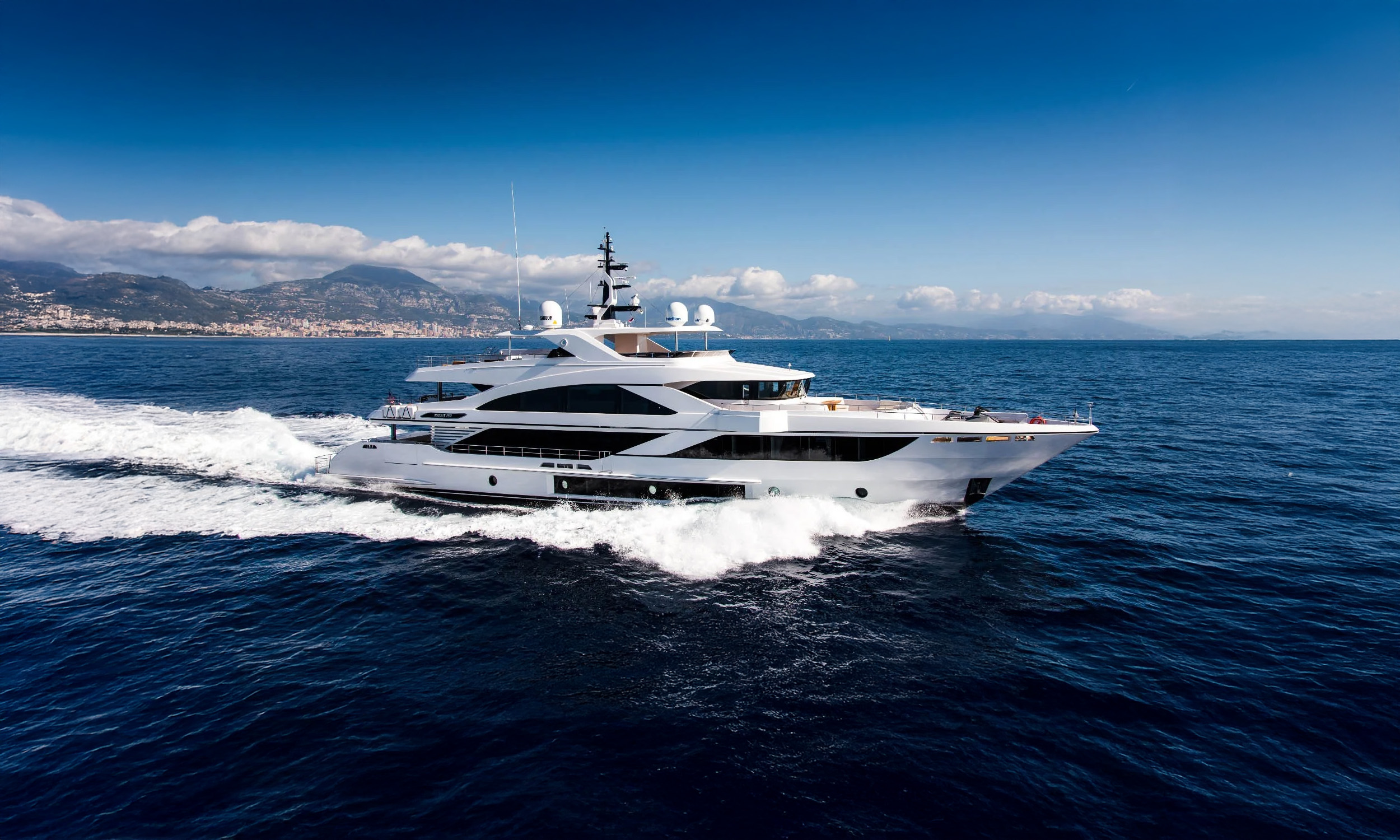 Majest Yachts Header