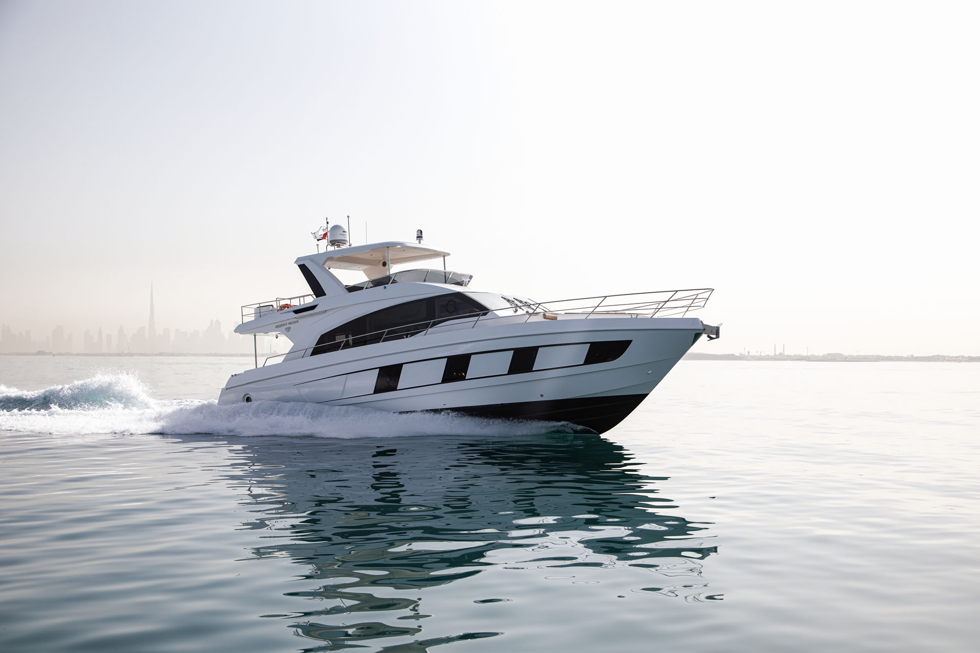 Majesty Yachts | Majesty 62