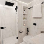 Guest Cabin En Suite (1)