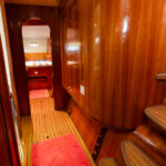 Catana 472