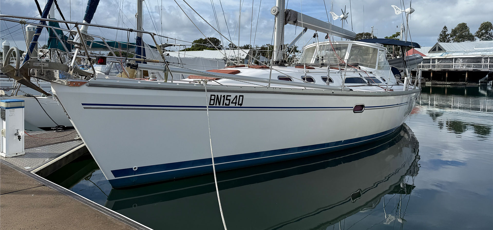 2009 Catalina 400 MKII | Airwaves