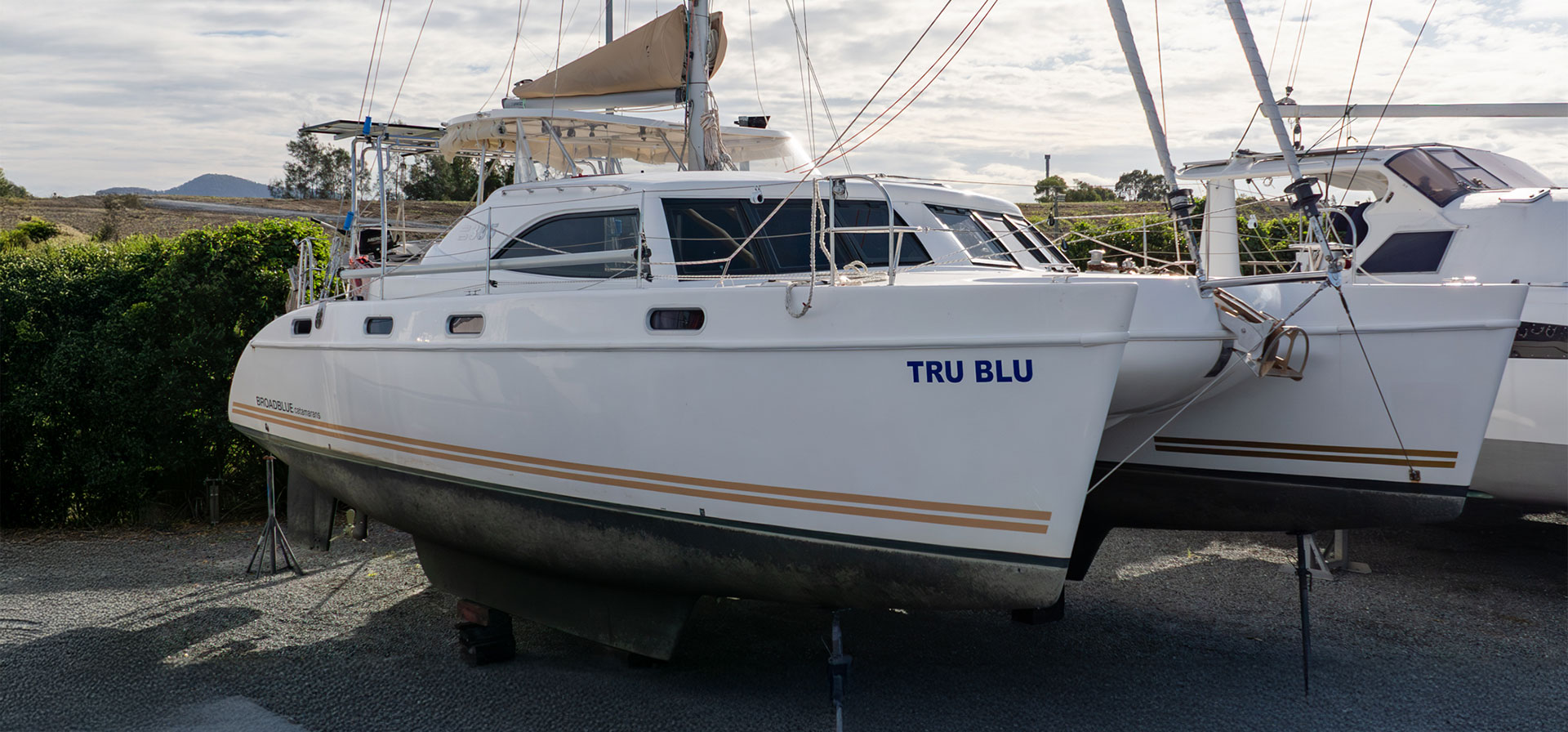 2008 Broadblue 385 – Tru Blu
