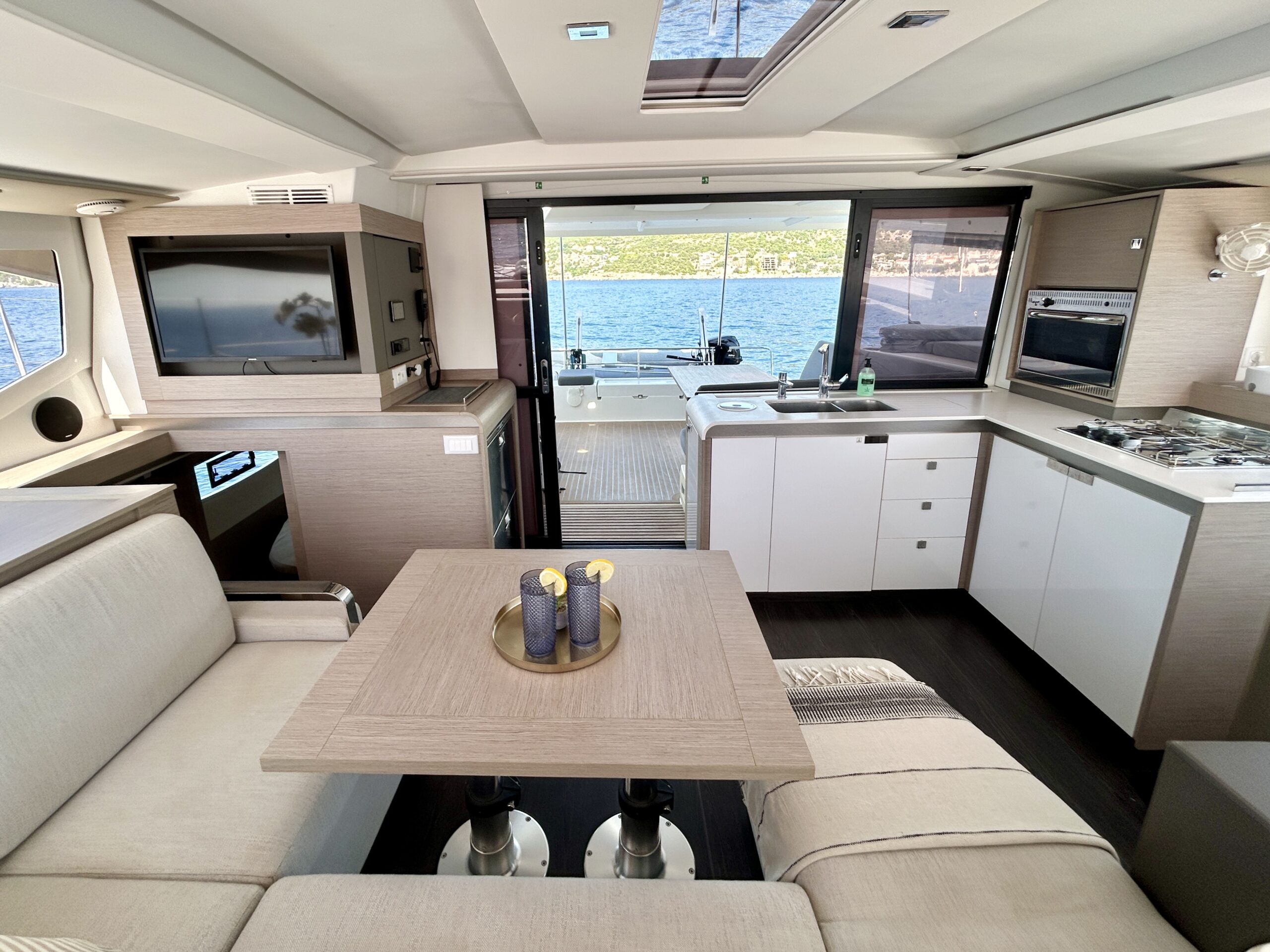 Fountaine Pajot Isla 40