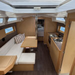 Beneteau Oceanis 38