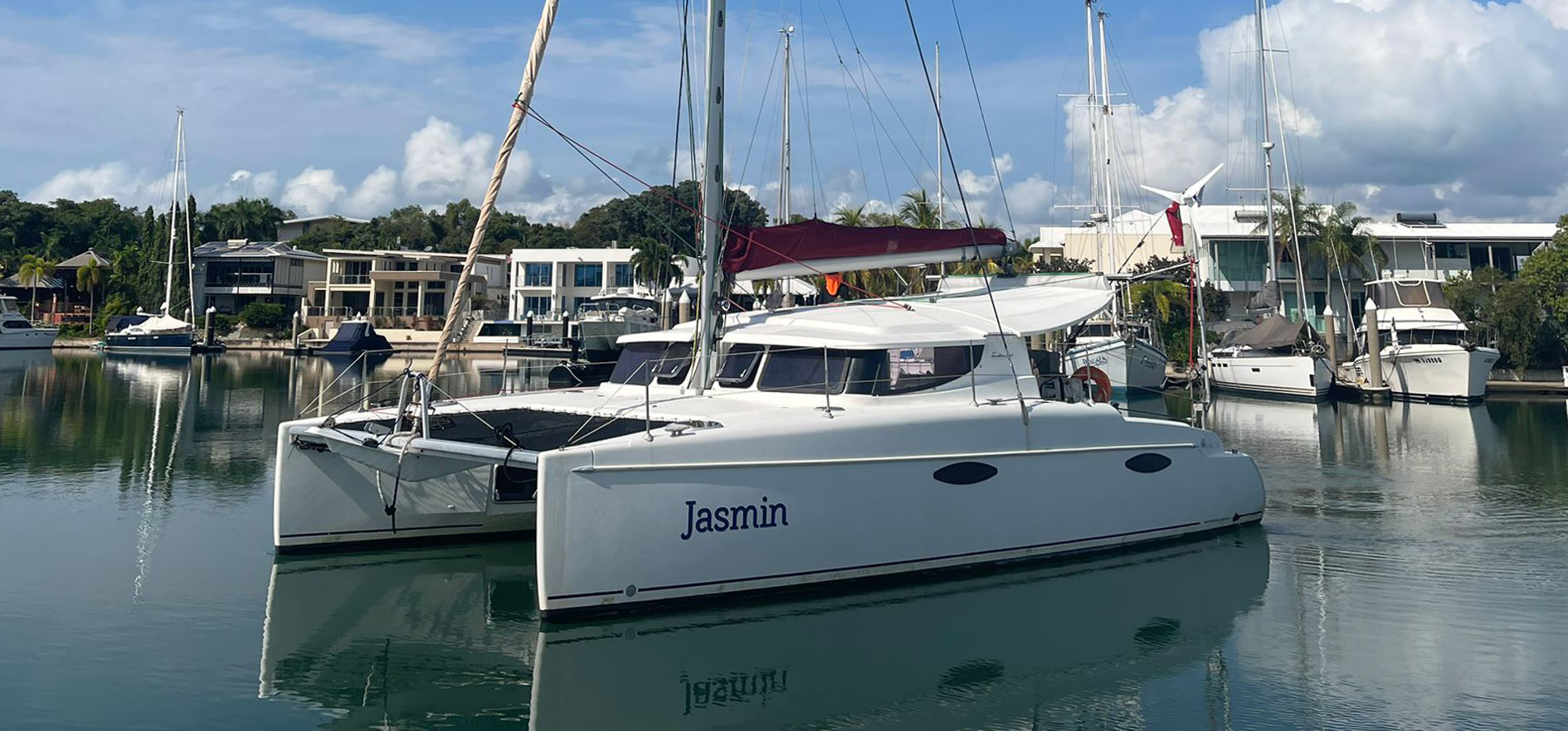 2011 Fountaine Pajot Mahé 36 | Jasmin