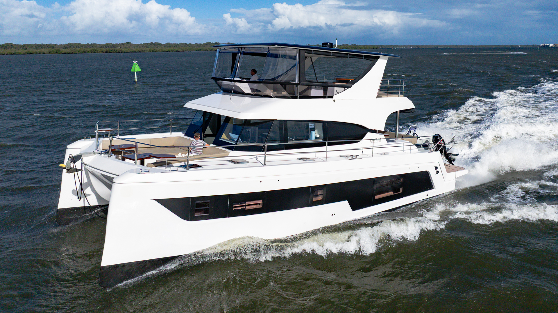 2023 Aventura 50 | Hydra Therapy