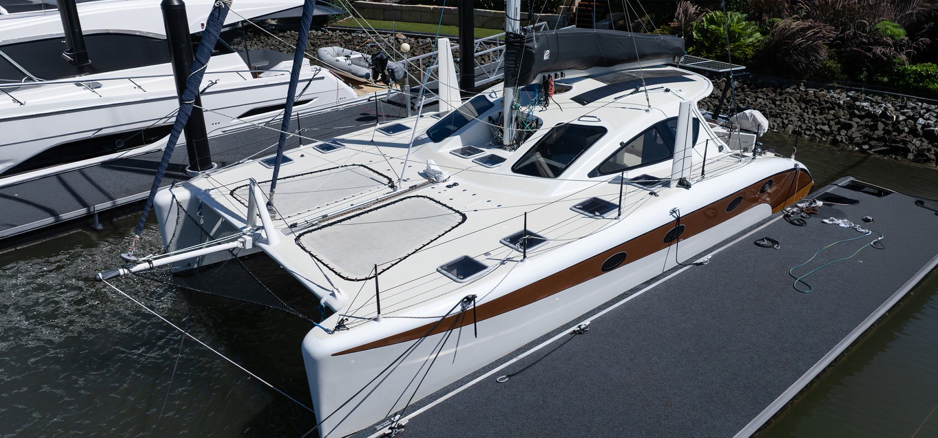 2012 Schionning Spirited 380 | Siva