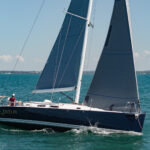 J Boats J122