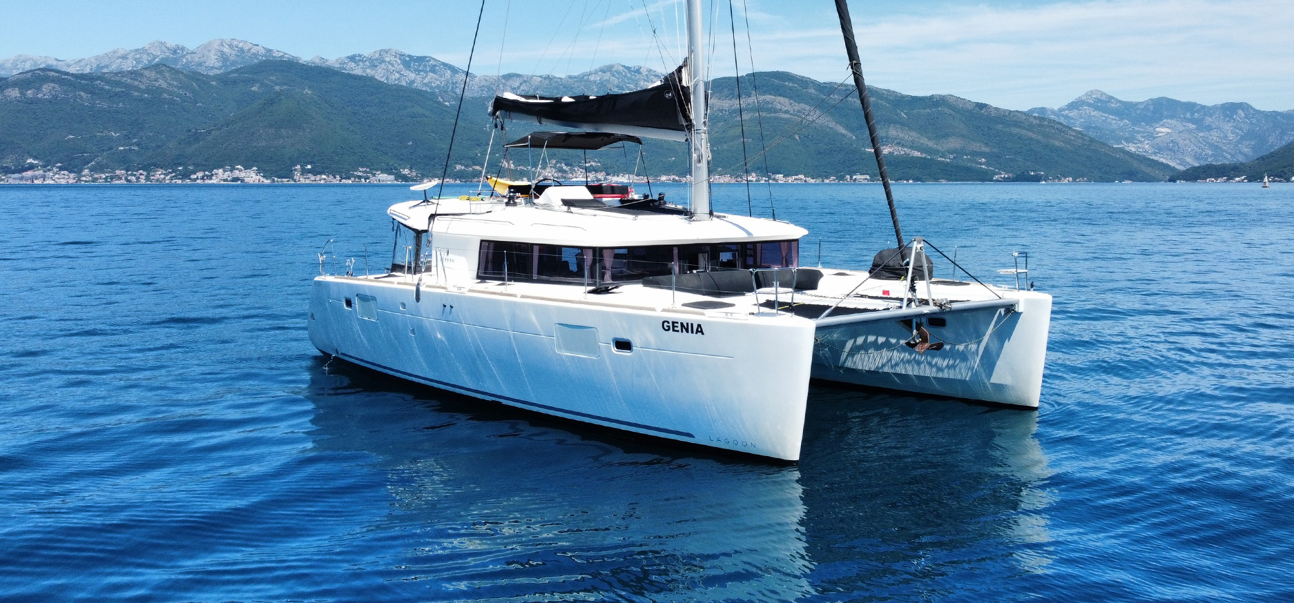 2018  Lagoon 450F Flybridge | Genia