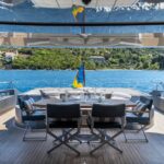 Cerri Cantieri Navali 102 Sport Fly