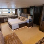 Cerri Cantieri Navali 102 Sport Fly
