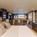 Cerri Cantieri Navali 102 Sport Fly