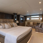 Cerri Cantieri Navali 102 Sport Fly