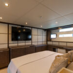 Cerri Cantieri Navali 102 Sport Fly