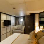 Cerri Cantieri Navali 102 Sport Fly