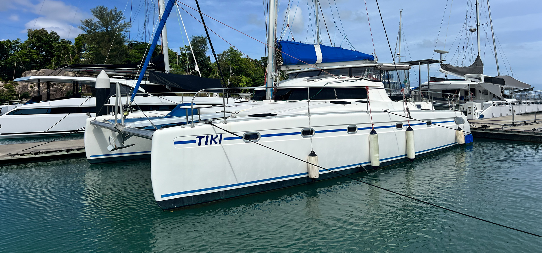 1996 Fountaine Pajot Venezia 42 | Tiki 1