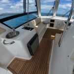 Caribbean 49 Flybridge Cruiser
